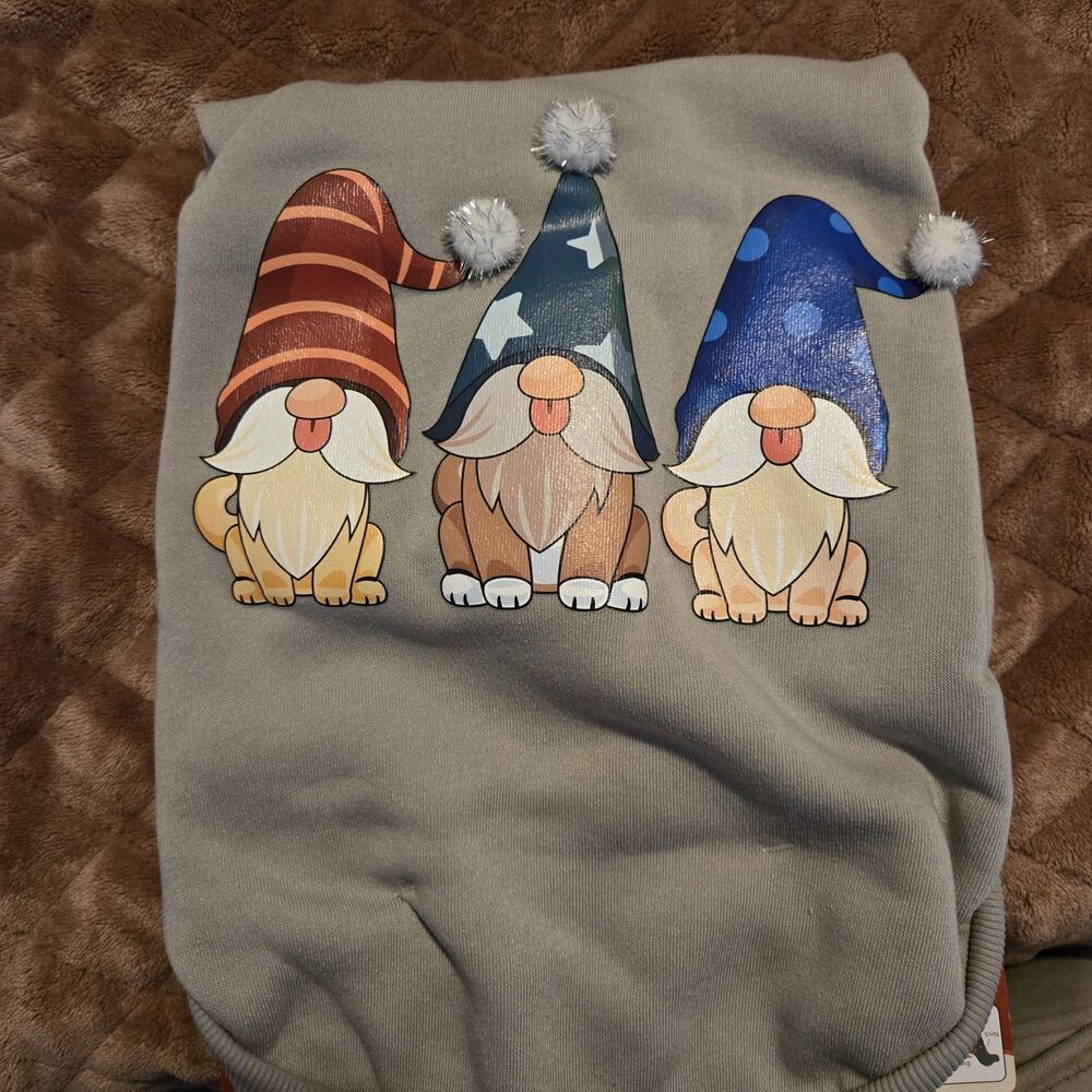 Heart to Pet Dog Hoodie Sweatshirt Gnomes Large NEW